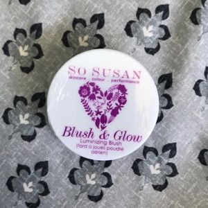So Susan blush and glow